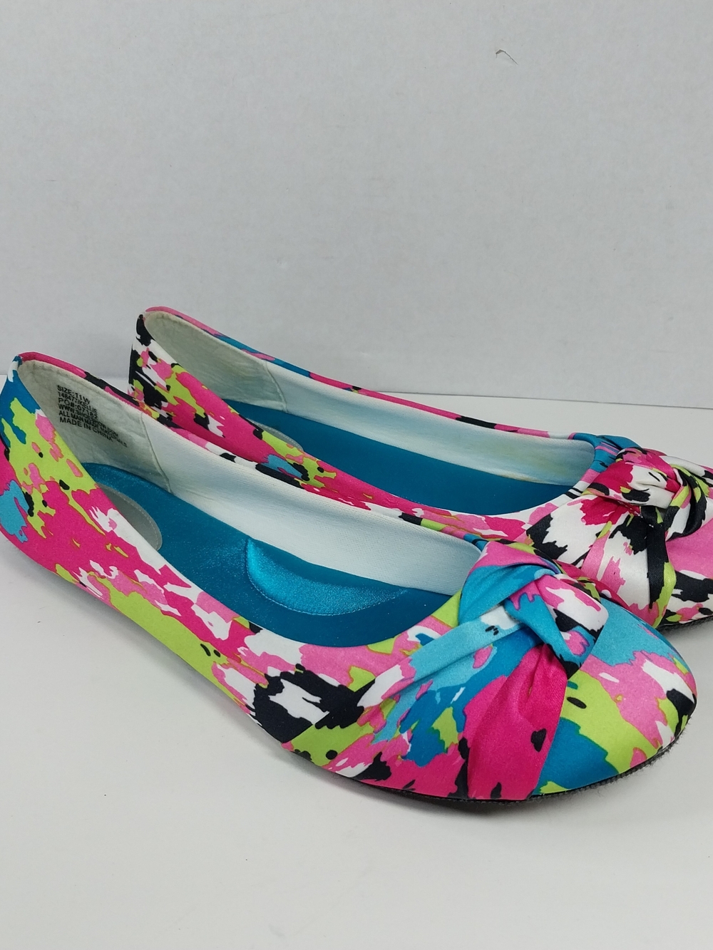 No Call Shoes Womens Multicolored Floral Ballet Flats Size 11 W McBling Y2K